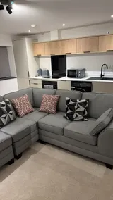 Cosy Apartment in Newark- Free Parking - Image 3