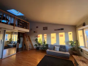 Penthouse Apartment with Great Panoramic City View - Image 3