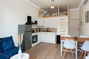 Chic Bohemian Studio - Air-Conditioned - Between the Train Station & Cité - Image 2