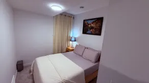 New & Modern Cozy Suite with Full Kitchen - Image 2