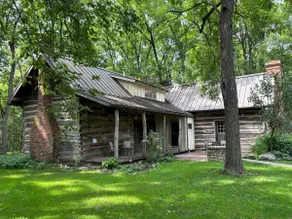 Historic Piatt Cabin - 1 Bedroom - Image 5