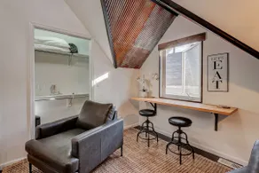 Industrial Executive Suite - Image 5