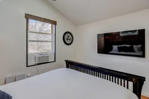 Industrial Executive Suite - Image 3