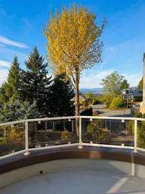 Hillside Live & Work | Modern 1BR with View - Image 4