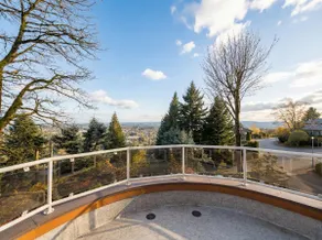 Hillside Live & Work | Modern 1BR with View - Image 3