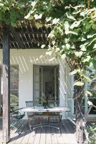 TURMVILLA upper floor: balcony, wood-burning stove and water access - Image 3