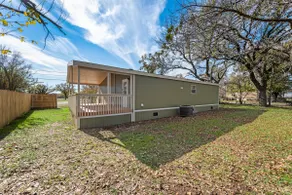 Newly Remodeled Mobile Home The Green Showcase! - Image 4