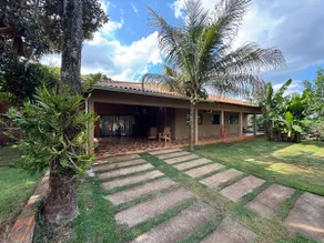 Cottage/Farmhouse - Image 2