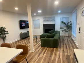 Modern Getaway – 10 min from Two Kings Casino - Image 4