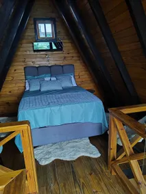 Cabin, A place to gather, celebrate, and relax. - Image 5