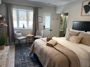 Cozy, Chic, Fireplace Studio Getaway Certified! - Image 3