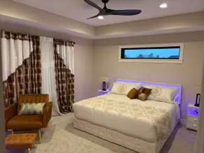 Luxurious Sweet Escape stunning custom Home - Image 5
