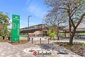 Armadale Central Retreat BBQ-Walk to Train & Shops - Image 4
