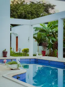 Tausi Pool House - Image 3