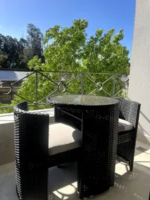 Peaceful Modern Luxe City View Suite with Parking - Image 2