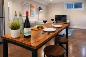 Sunny patio | Steps to transit | free parking - Image 3