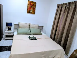 Superhost | Deluxe Private Studio | Chic & Cozy - Image 2