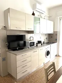 INES'S HOME - Image 4