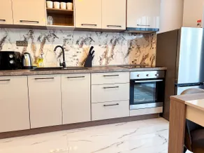 Tamy Airport Apartment - Parking, Kingsize Bed - Image 4