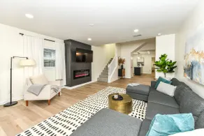 Modern Group Retreat w/ Deck & Game Room - Image 3