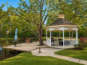 Carriage House - Image 2