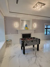 Luxurious Home in Point Grey-5 Beds- 10 min to DT. - Image 3