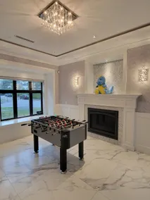 Luxurious Home in Point Grey-5 Beds- 10 min to DT. - Image 4