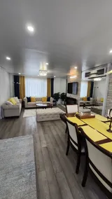 Large Retreat • 2 Kitchens • Free Parkings - Image 4
