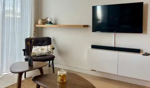 Modern 1 bedroom unit in Dickson - Image 3