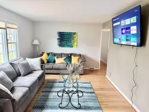 Irondequoit Bay house: Spacious 3BR/2BA Getaway - Image 3