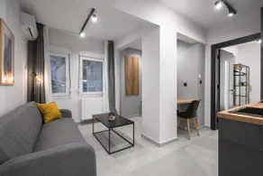 Room 8 - Image 4