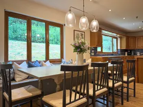 Sea View, Hot Tub, Near Loch Lomond, Pet-friendly - Image 3