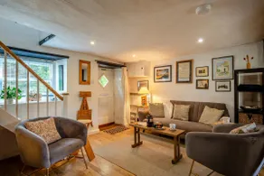 3 Bed in Eype oc-e34183 - Image 4
