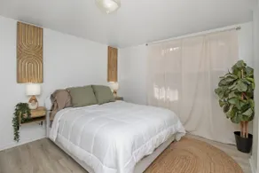 Designer 2 Bedroom Apt near Emory - Image 4