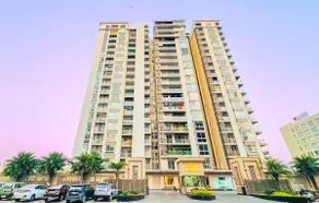 The Royal Crown - 3BHK luxury home by Viraalay - Image 3