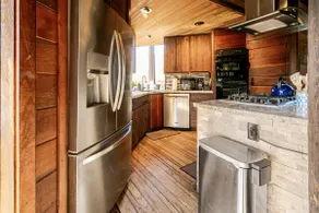 Beautiful Redwood Cabin, 2 Masters, Hot Tub - Image 5