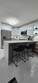 The Yellow Spot Apartments - Image 4