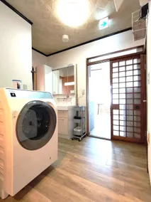 Close to Atta Shrine/Convenient to the airport and attractions/Accommodates 10 people/Spacious whole house rental/Free 1 parking - Image 4