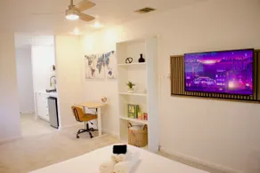 Beth Private Studio • Stylish Stay Near Kalahari - Image 4