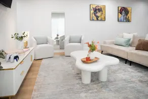 Spacious 3-Level House 8 beds | Free Parking+Patio - Image 3