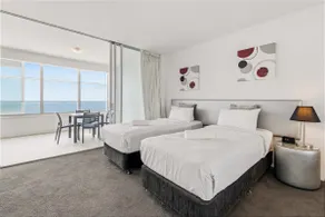 Level 50+ Skyline Serenity | Oceanview | Pool&Gym - Image 5