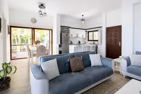 Pool villa with sea view near Alagadi Beach - Image 4