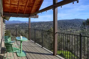 Sierra Mountain View Retreat - Image 2