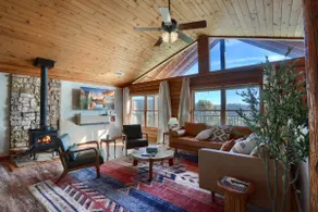Sierra Mountain View Retreat - Image 3