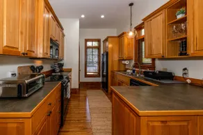 New! Chapel Hill Cottage-Sleeps 6-Fire pit - Image 5