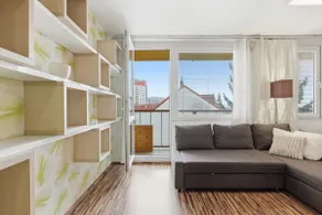 Apartment in a quiet part of Prague with a kitchen - Image 3