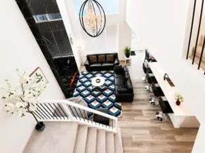 4BR Family Home Free Parking Near Banff and Stampede - Image 5