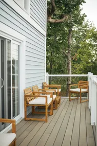 Bloom Suite | Boutique Stay on Main Street - Image 4