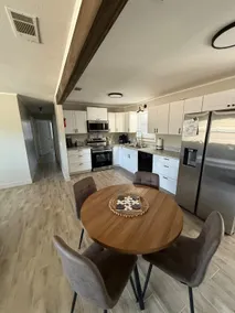The Hazlehurst modern house. - Image 5
