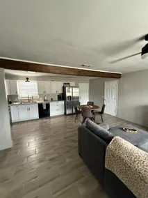 The Hazlehurst modern house. - Image 4